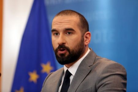 Τζανακόπουλος: Υπάρχει έντιμη συμφωνία Τσίπρα-Καμμένου για ολοκλήρωση της συνταγματικής θητείας της κυβέρνησης