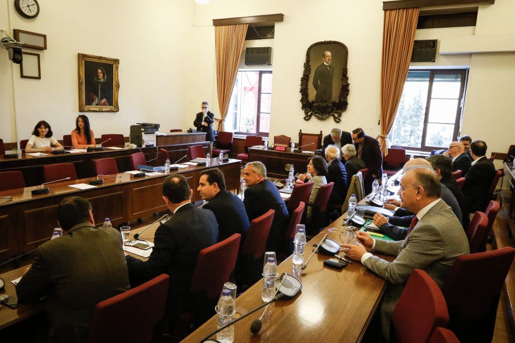 Προανακριτική: Μάχη εντυπώσεων από την πλειοψηφία μετά την κατάθεση των πορισμάτων ΝΔ – ΔΗΣΥ