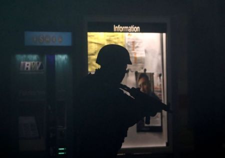 Spiegel: Το αυγό του φιδιού εκκολάπτεται στις γερμανικές αρχές ασφαλείας