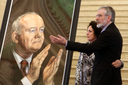 O Τζέρι Aνταμς υπεραμύνεται της ιρλανδικής ενότητας