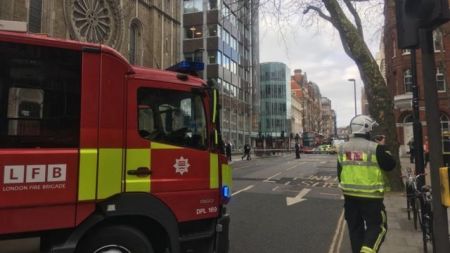 Λονδίνο: Λήξη συναγερμού για δέμα στα γραφεία της Cambridge Analytica