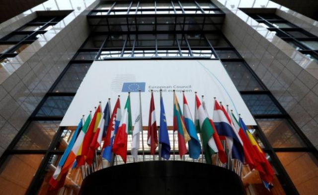 Η ΕΕ ανακαλεί τον πρεσβευτή της στη Μόσχα