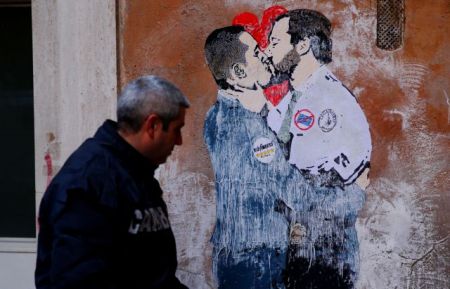 Λέγκα και 5 Αστέρια «τρώγονται» για την εξουσία