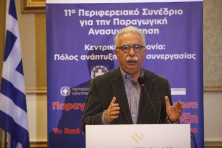 Γαβρόγλου: Πρώτης προτεραιότητας η μονιμοποίηση των αναπληρωτών
