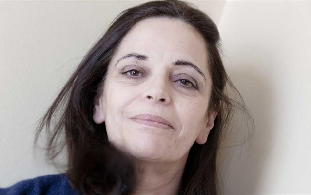 «Μαμά, με θέλεις για μαμά σου;»