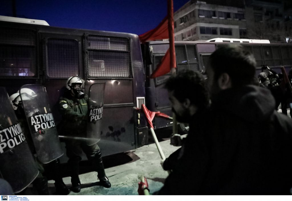 Επεισόδια στη Θεσσαλονίκη εν αναμονή της ομιλίας Τσίπρα στο Συνέδριο [βίντεο]