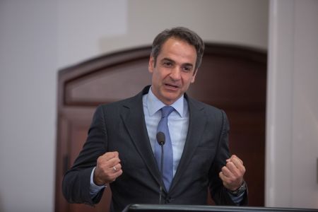 Πυρά Μητσοτάκη κατά Τσίπρα για την επίθεση στα ΜΑΤ