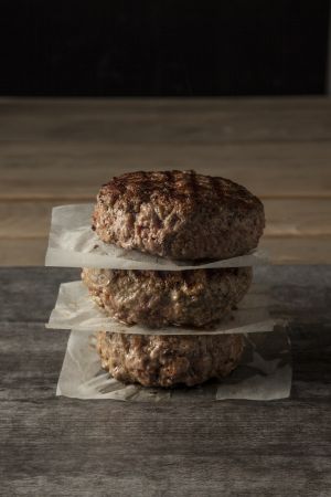 100% κρεάτινα μπιφτέκια