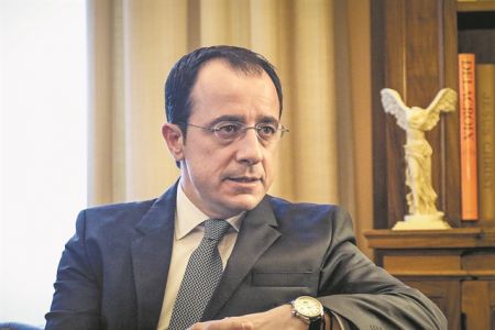 Νίκος Χριστοδουλίδης: «Ξεκινά η σταδιακή άρση του εμπάργκο όπλων από τις ΗΠΑ»