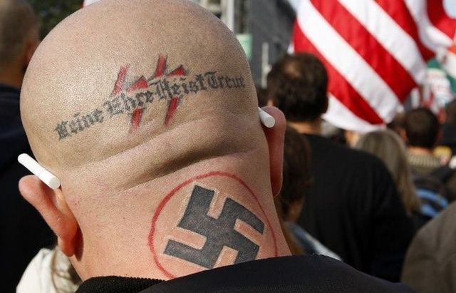 Αυστρία: Καταδίκη 20 μηνών σε 33χρονο για ναζιστικό τατουάζ