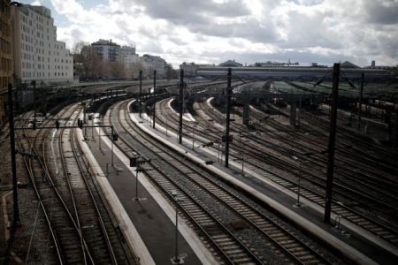 Γαλλία: Επαναλειτουργούν οι σιδηρόδρομοι για διαβουλεύσεις μέχρι το Μεγάλο Σάββατο
