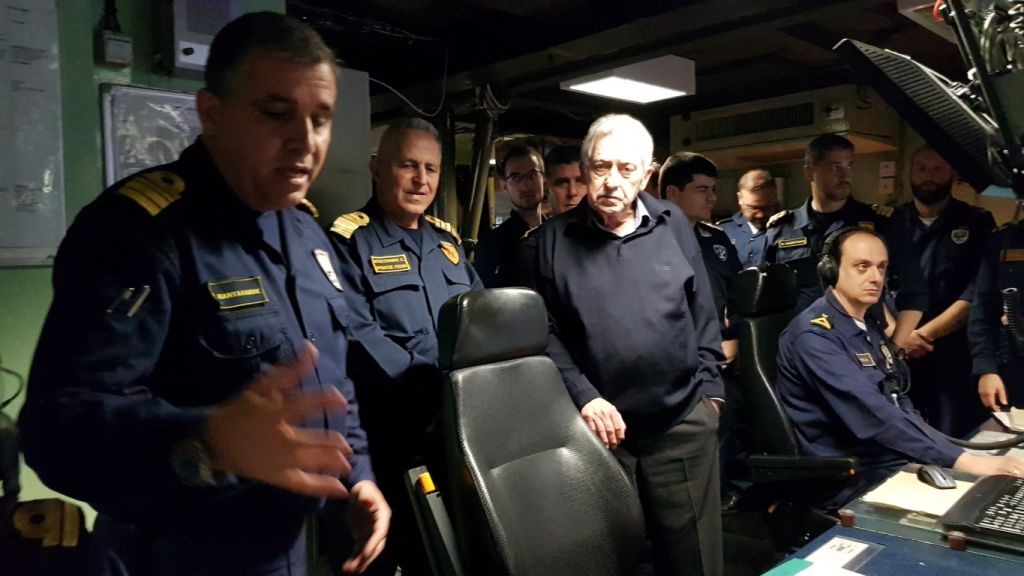 Κουβέλης: Τηλεφωνική επικοινωνία με τους γονείς των δύο κρατούμενων στρατιωτικών