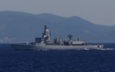 Πινγκ πoνγκ στο Αιγαίο με προκλήσεις, κραυγές και ψιθύρους