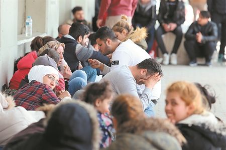 Κρίστοφερ Χιλ : Το «εθνικό συμφέρον» να επαναπροσδιοριστεί