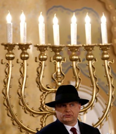 Ουγγαρία: Ο θρίαμβος του «Βικτάτορα» και η αμηχανία της Ευρώπης