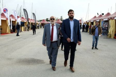 Φρένο στις παράνομες ναυλώσεις επαγγελματικών σκαφών