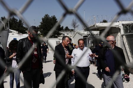 Περιοδεία Θεοδωράκη στη Μυτιλήνη και τη Μόρια