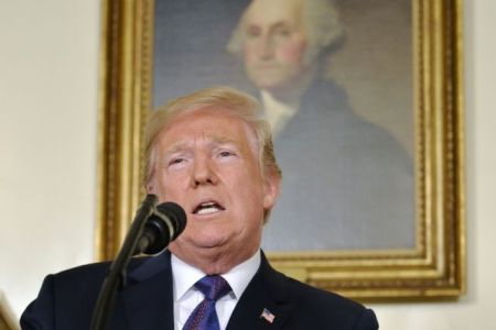 Politico: Αβέβαιος για τις εξελίξεις στη Συρία παραμένει ο Τραμπ