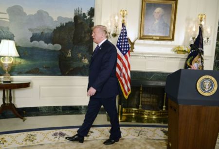 Οι ΗΠΑ «γυρνάνε την πλάτη» στην Συρία μετά τις αεροπορικές επιθέσεις