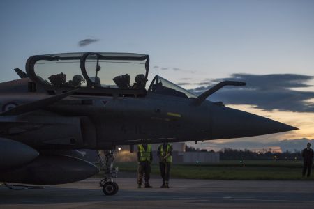 Τηλεφωνήματα Μακρόν σε Μέι και Τραμπ μετά την επίθεση στη Συρία