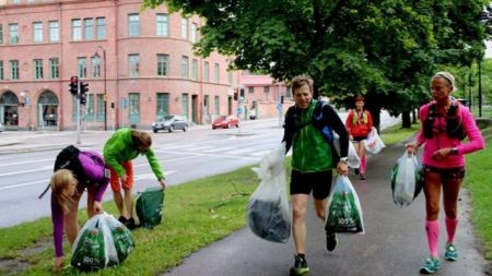 Plogging: Γυμνάζει το σώμα και προστατεύει το περιβάλλον
