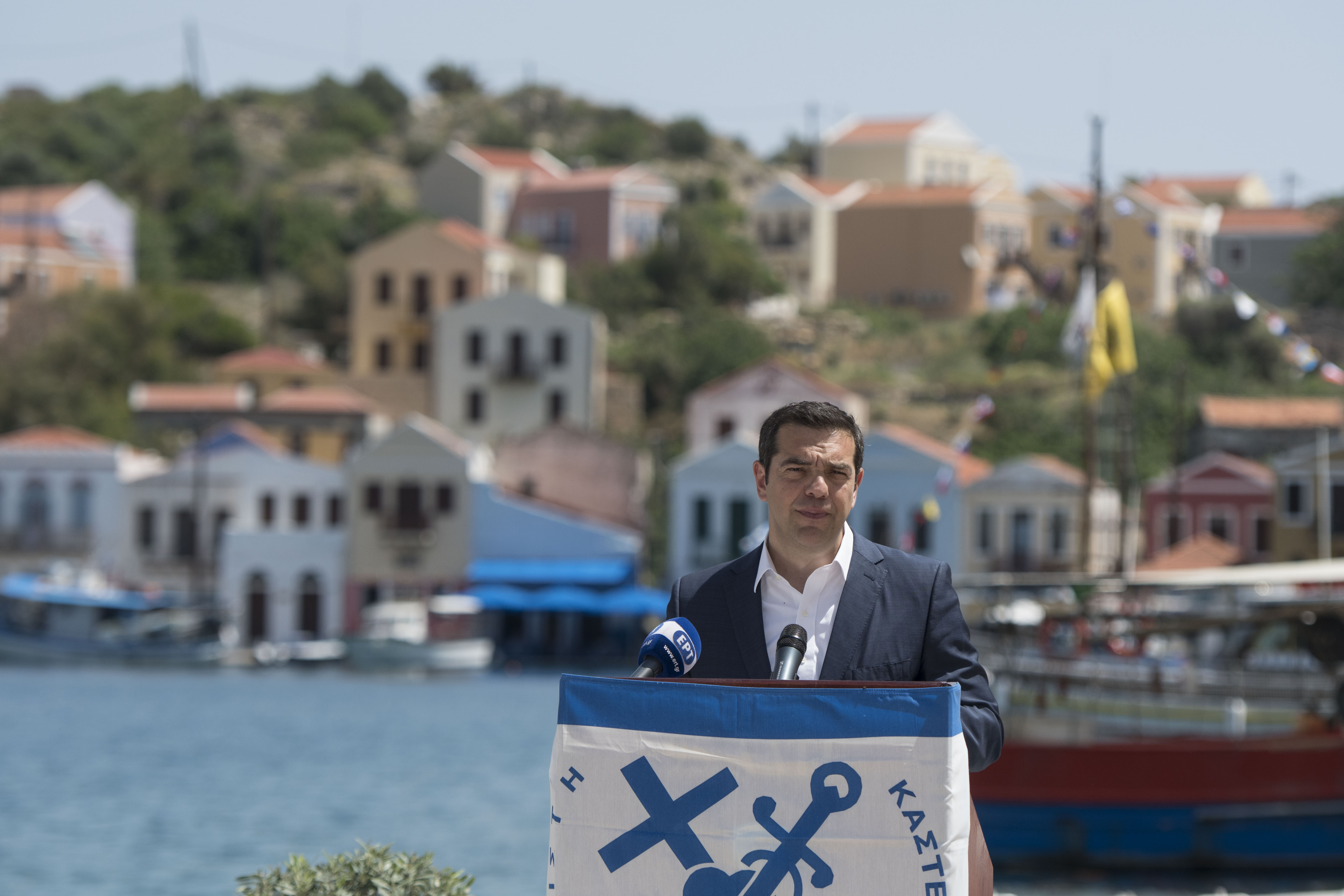 Τσίπρας από Καστελόριζο: Η Ελλάδα δεν απειλεί κανέναν, αλλά δεν φοβάται και κανέναν