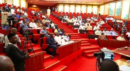 Νιγηρία: Το κλεμμένο σκήπτρο της Γερουσίας βρέθηκε κάτω από γέφυρα