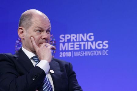 Ολαφ Σολτς: Τελειώνουν τα μνημόνια, να δούμε την περαιτέρω σχέση με την Ελλάδα