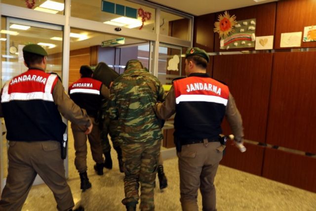 Τουρκία σε Γιούνκερ: Οι έλληνες στρατιωτικοί παραβίασαν τον νόμο