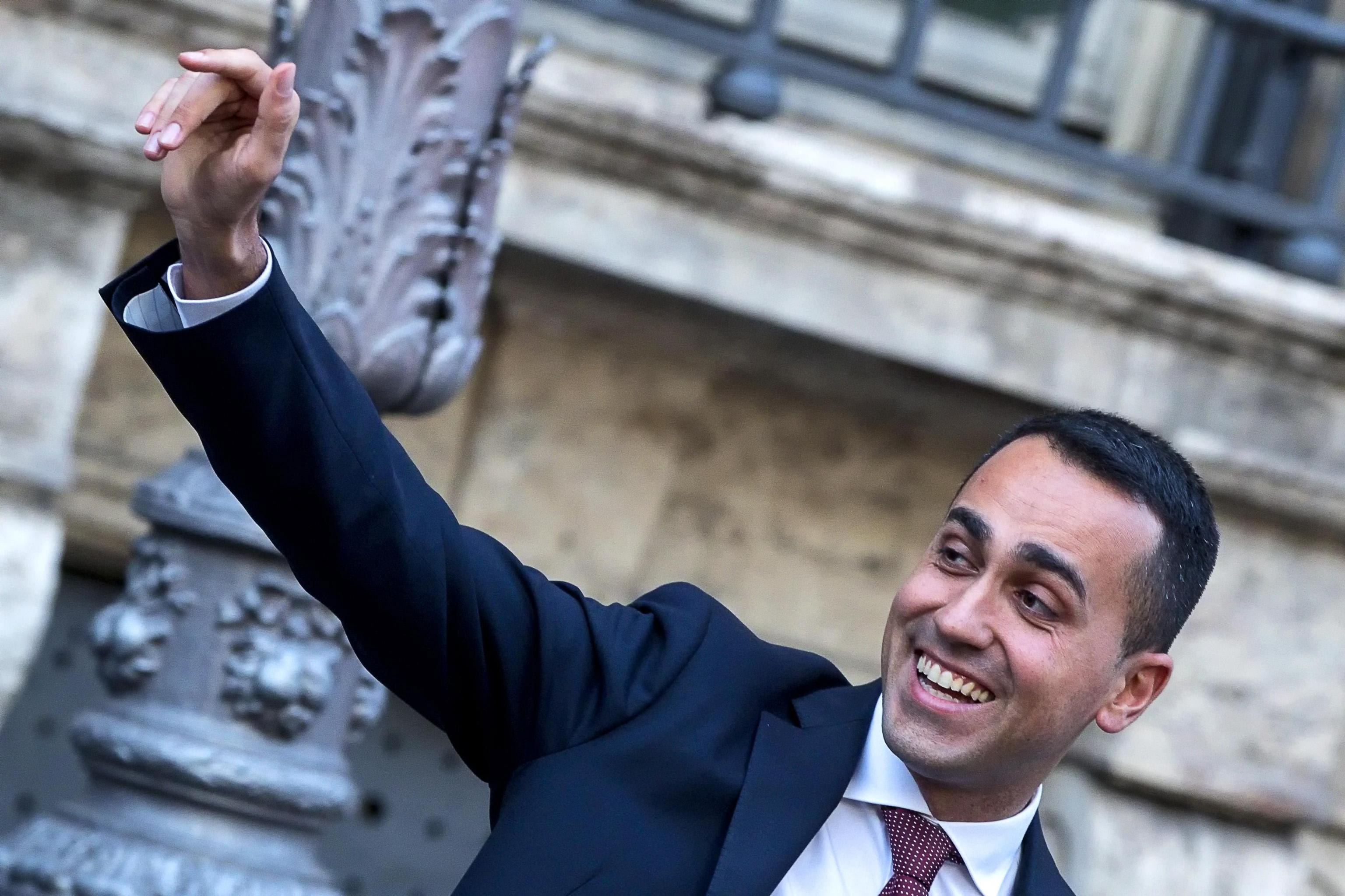 Ιταλία – Πέντε Αστέρια: Κυβέρνηση μόνο με τη Λέγκα ή την κεντροαριστερά