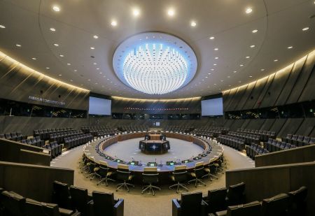 Τι σηματοδοτεί η ιστορική Σύνοδος του ΝΑΤΟ για Ελλάδα και πΓΔΜ