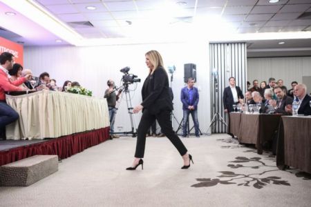 Ξεκόβει τη συνεργασία με τον ΣΥΡΙΖΑ η Φώφη Γεννηματά