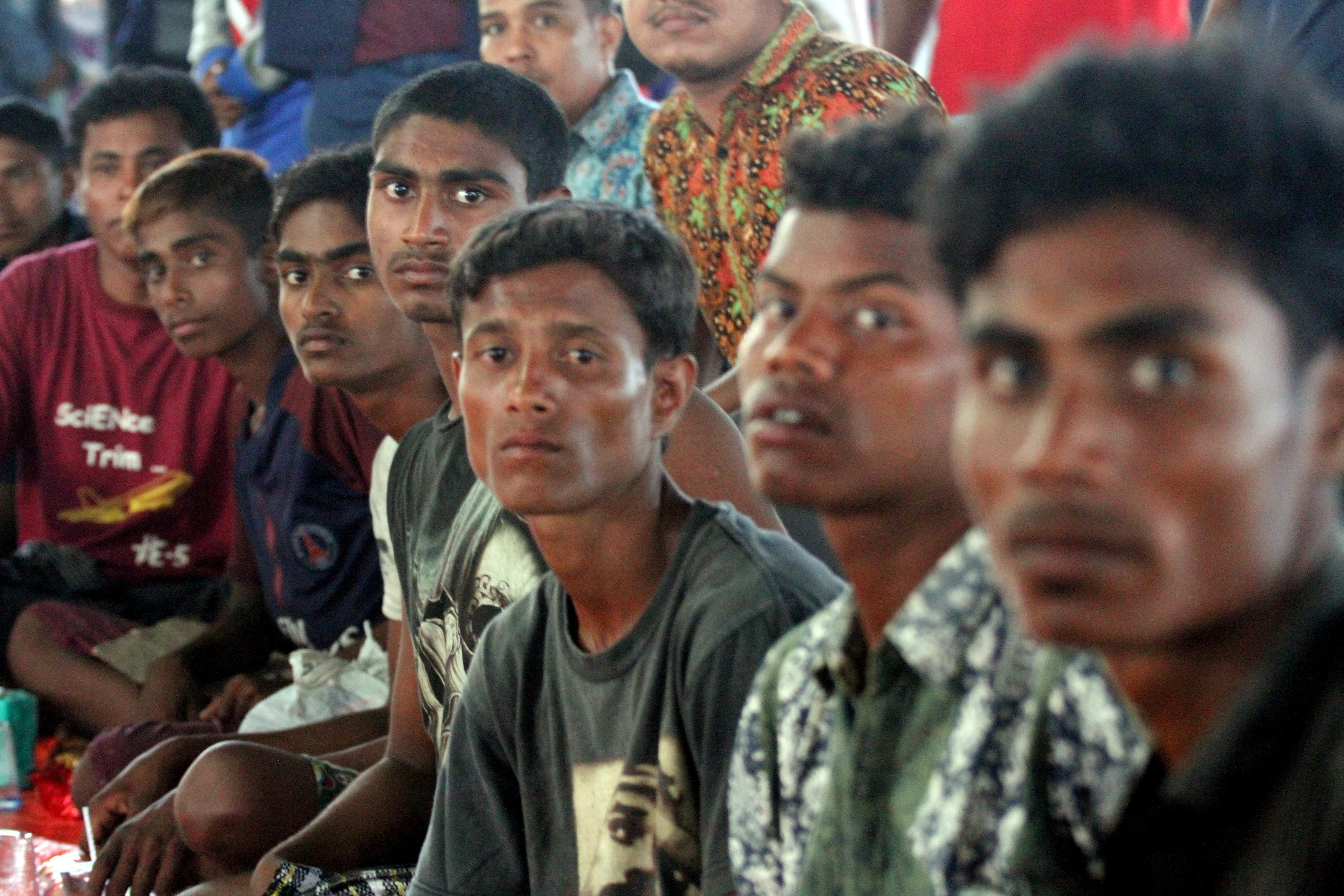Μιανμάρ: Χιλιάδες οι άνθρωποι που εγκαταλείπουν τις εστίες τους