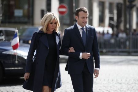 Μακρόν: Δεν πρέπει να δείχνουμε τις αδυναμίες μας στον Πούτιν