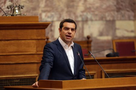 Μιλάει κι ο Τσίπρας για μαύρο μέτωπο