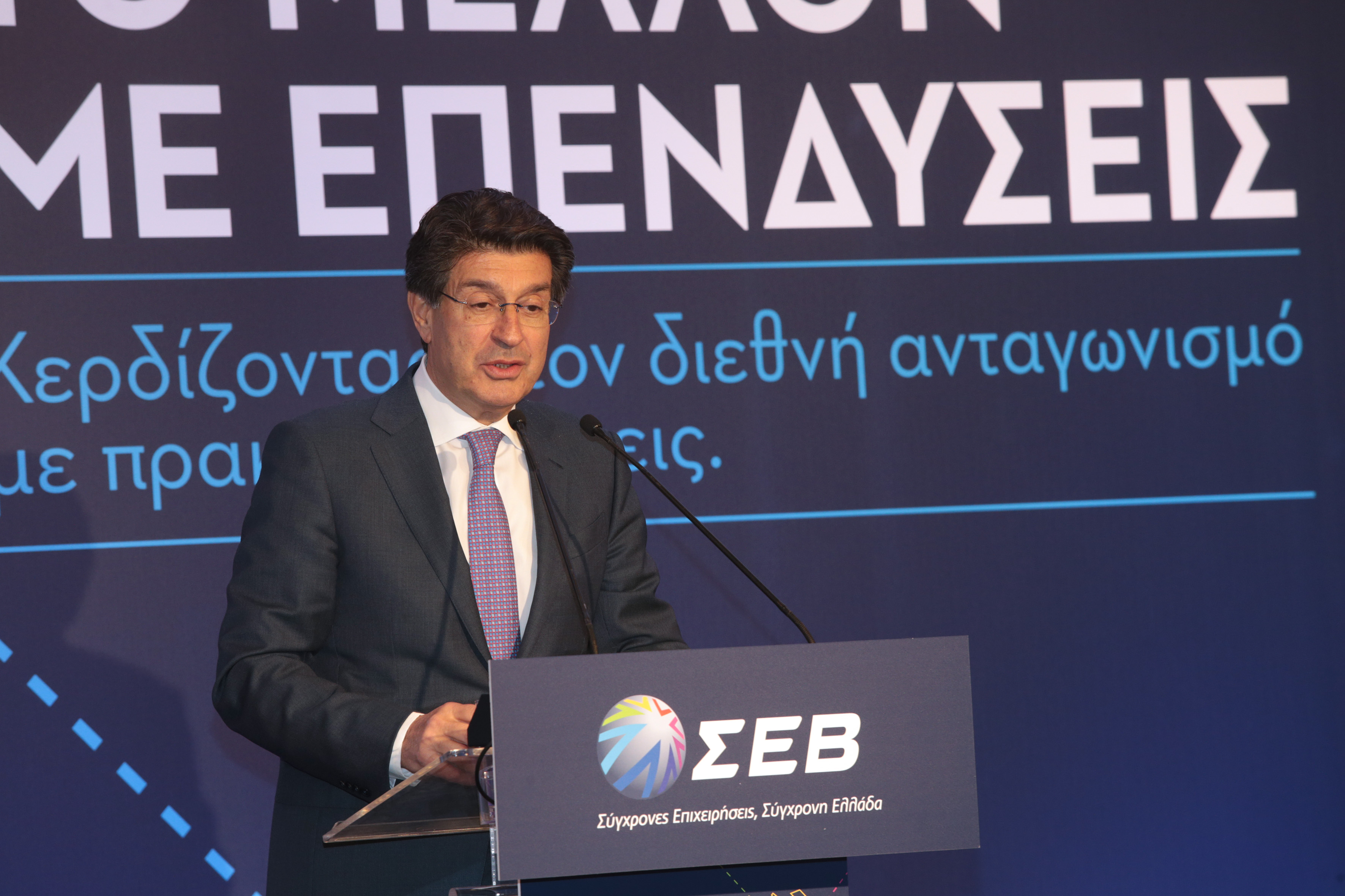 Φέσσας: Η χώρα να επανενταχθεί επί ίσοις όροις στην παγκόσμια οικονομία