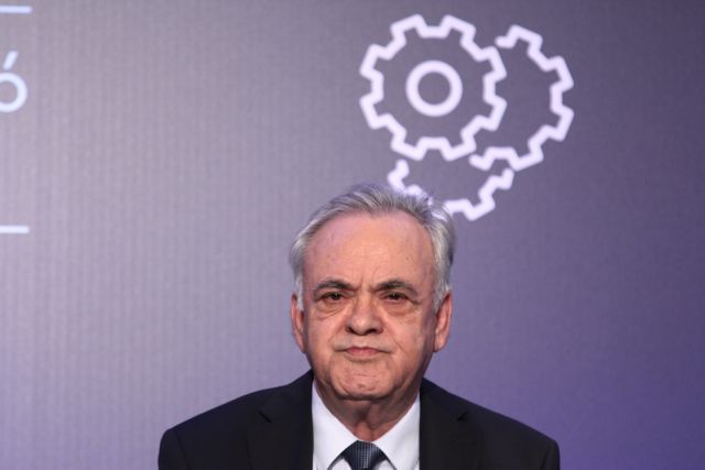 Δραγασάκης: Ζητά πιο ενεργή παρουσία των τραπεζών στη χρηματοδότηση της οικονομίας