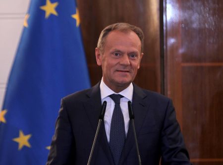 Τουσκ: Αγώνας δρόμου με εμπόδια η ένταξη της Αλβανίας στην ΕΕ