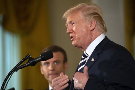 Τηλεφωνική επικοινωνία Μακρόν – Τραμπ για τη Μέση Ανατολή