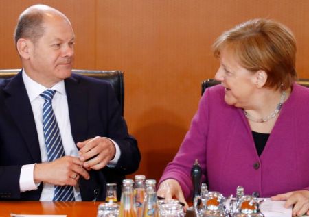 Αντίθετο το Βερολίνο με τη γαλλική πρόταση για το ελληνικό χρέος