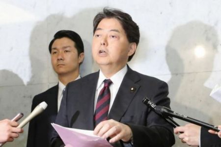 Ιαπωνία: Η γυμναστική υπουργού Παιδείας που οδήγησαν σε «γιόγκα γκέιτ»