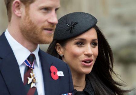 Βασιλικός γάμος και γεννήσεις ενισχύουν την μοναρχία στη Βρετανία