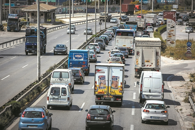 Μοιράζοντας (ξανά) την τράπουλα