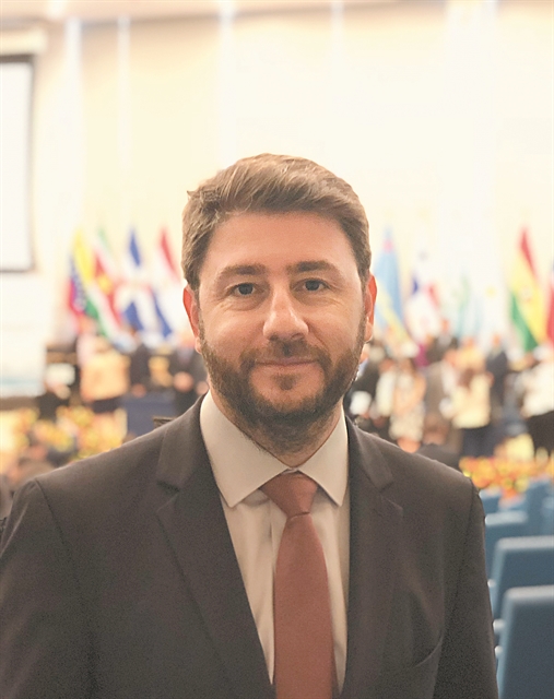 «Εγιναν πολλά λάθη, αλλά τώρα είναι η ώρα της μάχης»