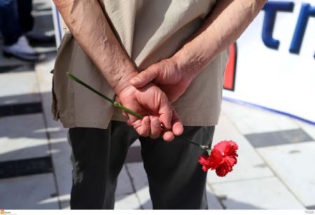 Πρωτομαγιά: Κοινός εορτασμός από Ελληνοκύπριους και Τουρκοκύπριους εργαζομένους