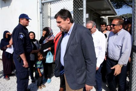 Νέο πρόγραμμα υγείας για τους πρόσφυγες ανακοίνωσε ο Ξανθός