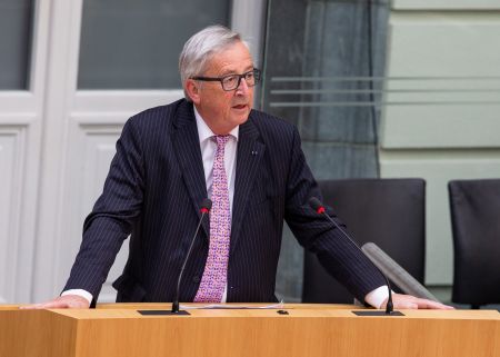 Στην κορυφή των χωρών που επωφελούνται από το σχέδιο Γιούνκερ η Ελλάδα