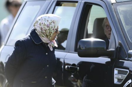 Σε ιππική επίδειξη πήγε ο πρίγκιπας Φίλιππος μετά την εγχείρηση