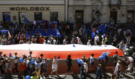 Πολωνία: Χιλιάδες στους δρόμους στην «Πορεία για την Ελευθερία»