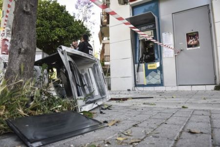 Ανατίναξαν ΑΤΜ στα Πετράλωνα